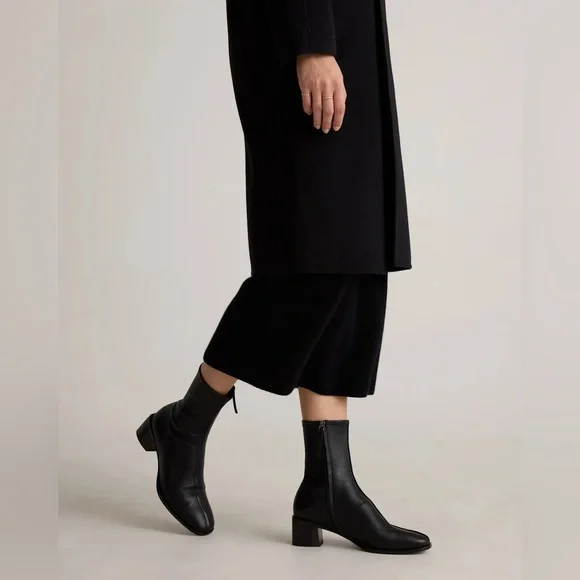 Italian Leather Stretch Sock Bootie Size 8 - Picture 3 of 6